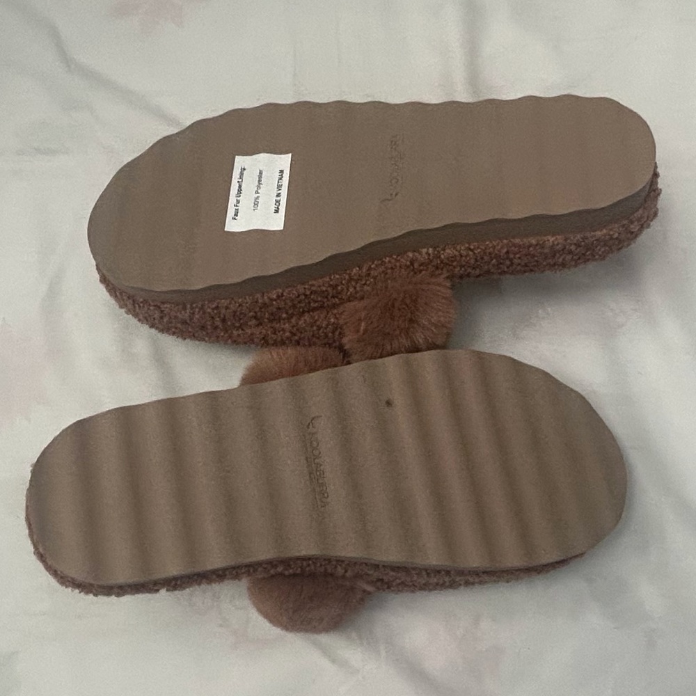 UGGS SANDALS - Picture 15 of 16
